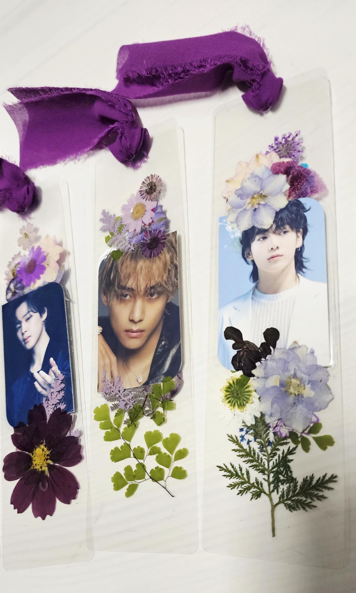 Pressed Floral Laminate Bookmarks with Picture - KPOP OT7 INSPIRED