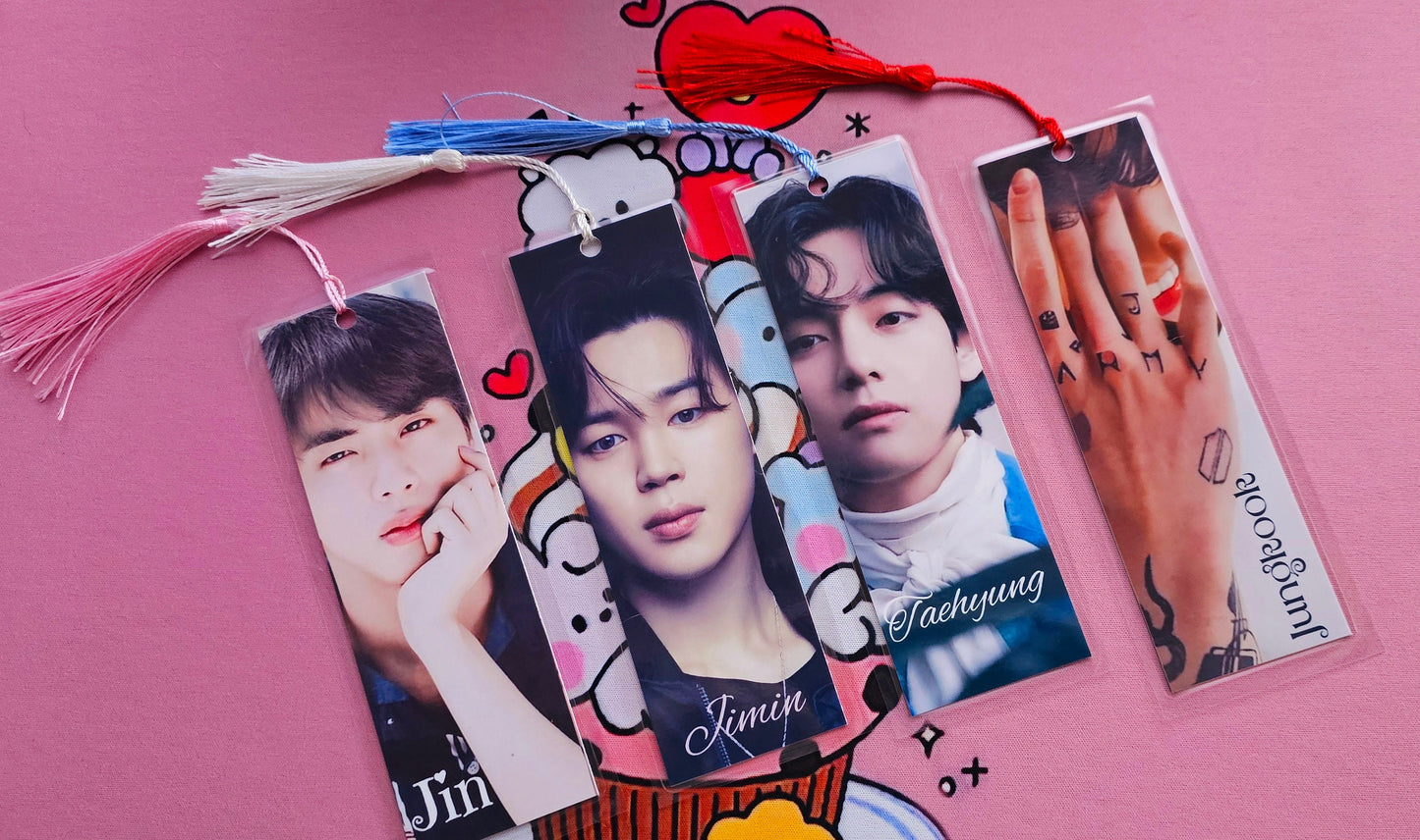 KPOP Bookmarks - OT7 INSPIRED
