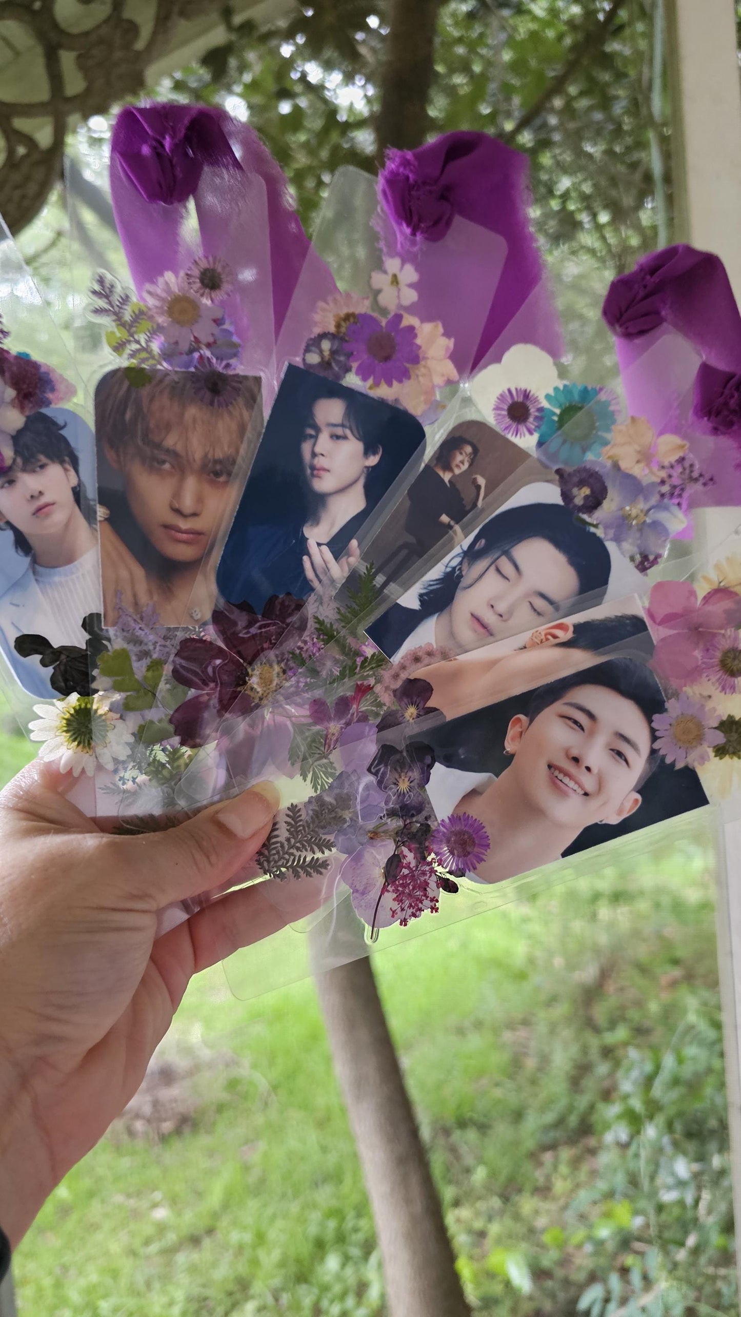 Pressed Floral Laminate Bookmarks with Picture - KPOP OT7 INSPIRED